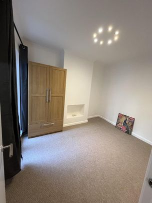 2 bedroom ground floor flat to rent - Photo 1