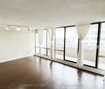 380 King Street #803 - Photo 2