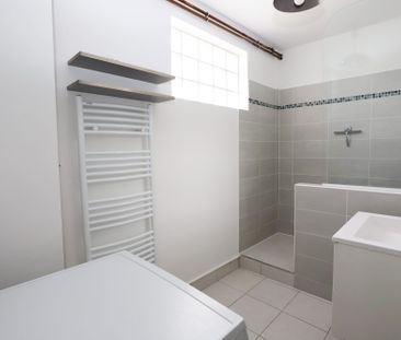 Location Appartement 2 pièces 56m² MONTREUIL 93100 - Photo 6