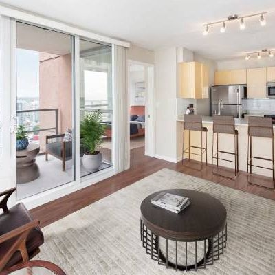 Guest suites, Stainless-steel appliances, In suite Laundry - Photo 4