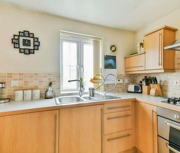 2 bedroom coach house to rent - Photo 5