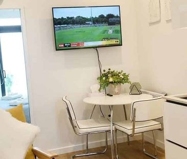 1-bedroom unit in the heart of the City - Photo 3