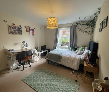 2 bedroom flat to rent - Photo 2 | Rentumo