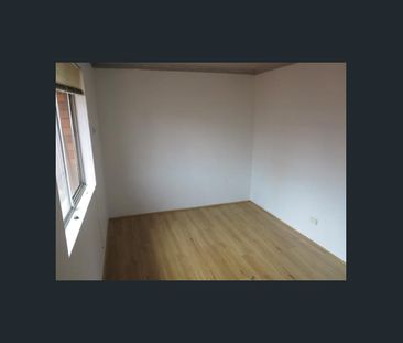 Top Floor Living - Photo 5