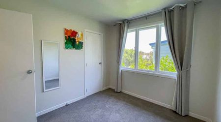 Cozy Home in Beach Haven - Photo 2