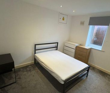5 bedroom terraced house to rent - Photo 5