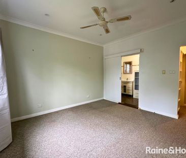 Charming Family Home in a Quiet Bomaderry Location - Photo 2