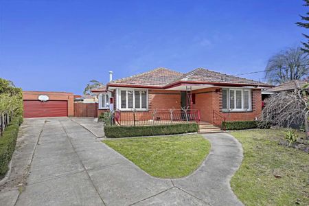 7 Teresa Court, Reservoir VIC 3073 - Photo 2