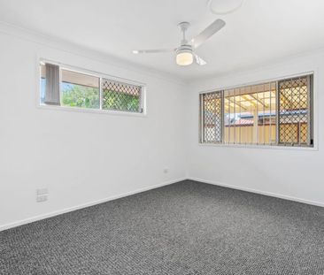 SECURE, COMFORTABLE & CONVENIENT COOMBABAH LIVING - Photo 2