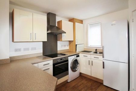3 bedroom end of terrace house to rent - Photo 3
