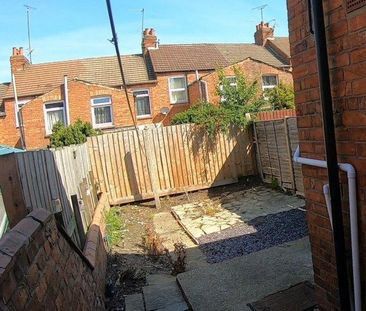 3 bedroom house share to rent - Photo 1