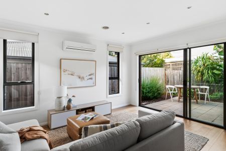3/10 Wellington Street, Montmorency - Photo 3