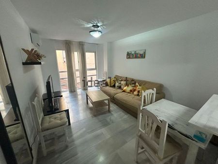 Alquiler de piso en Calle Martínez Maldonado - Photo 2