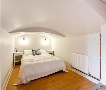 A beautifully renovated four bedroom character home offering over 2... - Photo 6