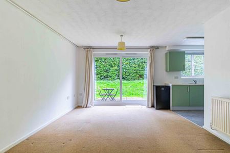 1 bed Maisonette for rent - Photo 4