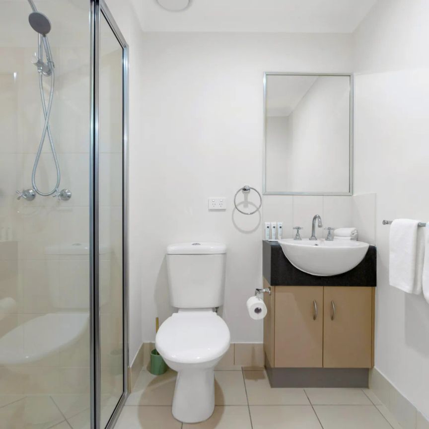 Stunning two bedroom furnished apartment 1km to the esplanade - Photo 1