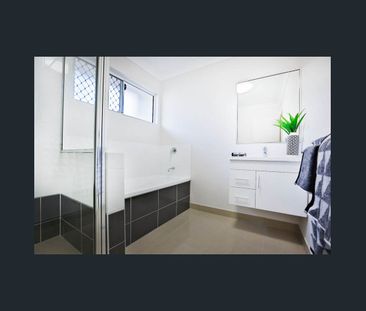 For Lease: Modern Family Home | 23 The Rocks Boulevard, Cosgrove - ... - Photo 2