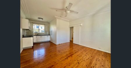 Immaculate 2 Bedroom Villa - Photo 2