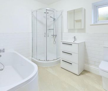 Brookwood Close, Walton, WA4 - Photo 1