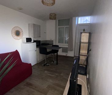 Appartement À Louer 1 Pièce , 20 M² - Photo 2