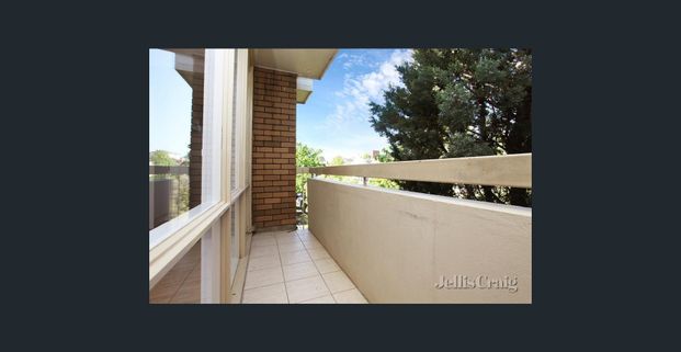 Spacious Apartment in the Heart of Domain - Photo 1