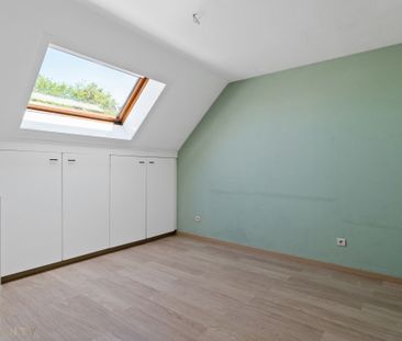Centraal gelegen 2 slpk. appt. met gar. en terras. Vrij vanaf 1 juli. - Photo 1