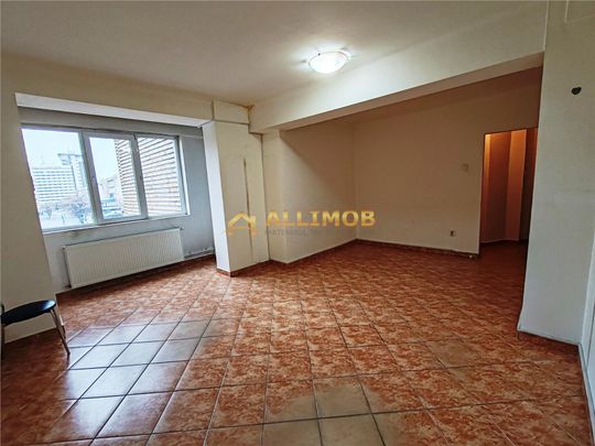 Garsoniera in Ploiesti, zona ultracentrala - Fotografie 1