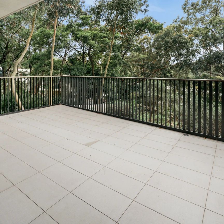 Spacious Apartment with Expansive Terrace and Bushland Views - Photo 1