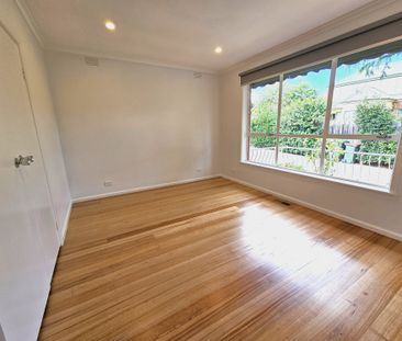 2 / 14 Wilson St, Murrumbeena - Photo 3