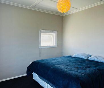 Charming California Bungalow - Photo 2