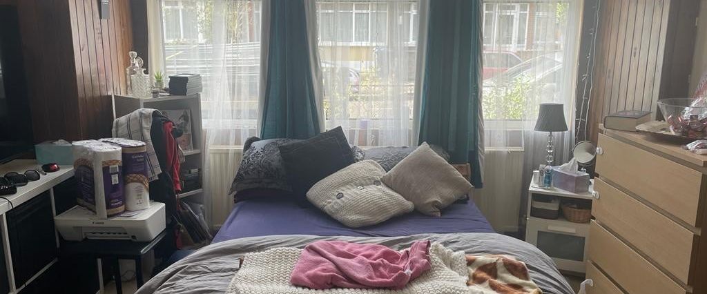 Room in a Shared House, Headcorn Road, CR7 - Photo 1