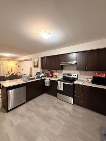For Lease - 250 Sunny Meadow Boulevard Unit# 57, Brampton, Ontario - Photo 4