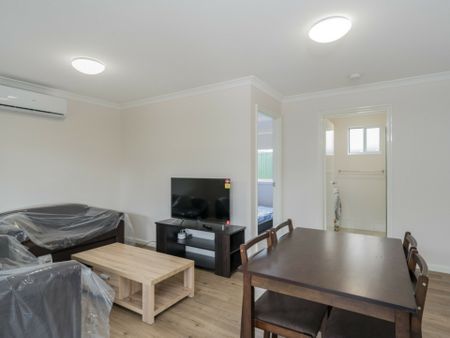 Pack your bag and move in! - Photo 5