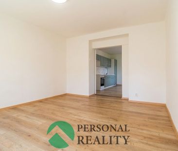 Pronájem bytu 2+1 54 m², Zahradní, Horní Slavkov - Photo 1