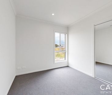 31 Langer Circuit, Cranbourne - Photo 5