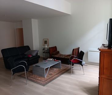 CHAMBERY Grand T2 meublé de 66 m² en centre ville – ref 548 - Photo 3