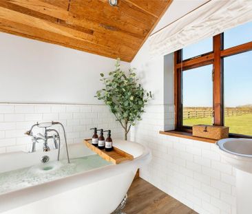 5 bedroom barn conversion to rent - Photo 3