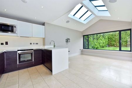 A beautifully presented three double bedroom semi-detached period house situated in a quiet gated cul de sac just 0.6 of a mile from Cobham High Street. - Photo 3