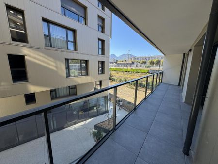 Location Appartement 2 pièces 47m² CHAMBERY 73000 - Photo 4