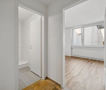 Sanierte 1.5-Zimmer-Wohnung mit Balkon an der Holbeinstrasse in Basel - Photo 6