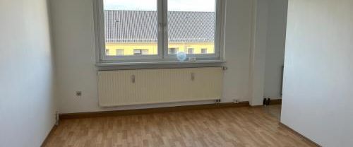 Frisch renoviert, gemütlich und für Sie zum Einzug bereit! Schicke 1-Raum-Wohnung im 2. OG in 02627 Wurschen zu vermieten. - Photo 1