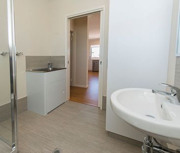 Prime Location – Modern & Secure Living - Photo 3