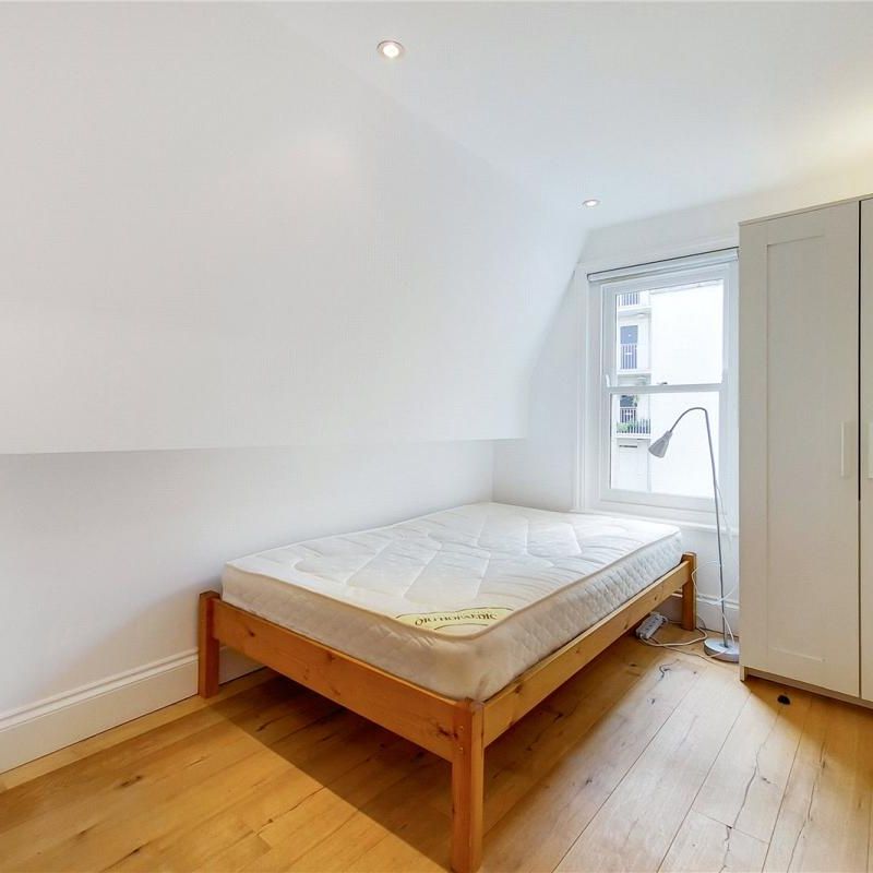 3 bedroom flat in Camden - Photo 1