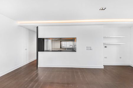 Amory Tower, Marsh Wall E14 - Photo 2