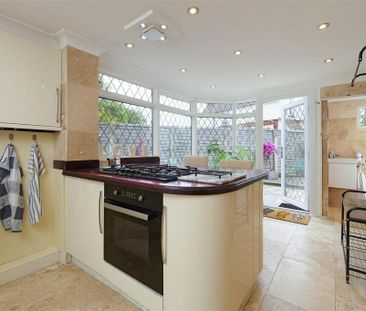 3 bedroom detached house to rent - Photo 4