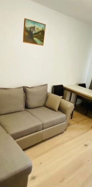 1 camera in zona Modern - Fotografie 1