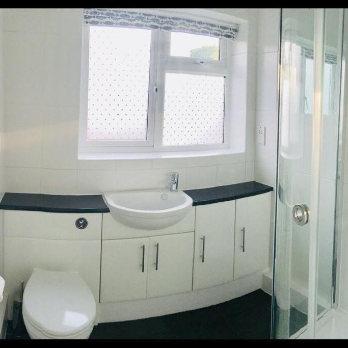 Greystoke Gardens, LONDON - Photo 1