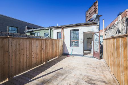 For Lease - 571 St Clair Avenue, Toronto, Ontario - Photo 5