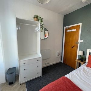 Room in a Shared House, Prospect Street, RG1 - Photo 2
