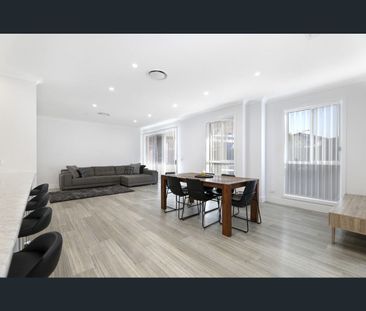2/14 Horti Street, Glenmore Park, NSW 2745 - Photo 6